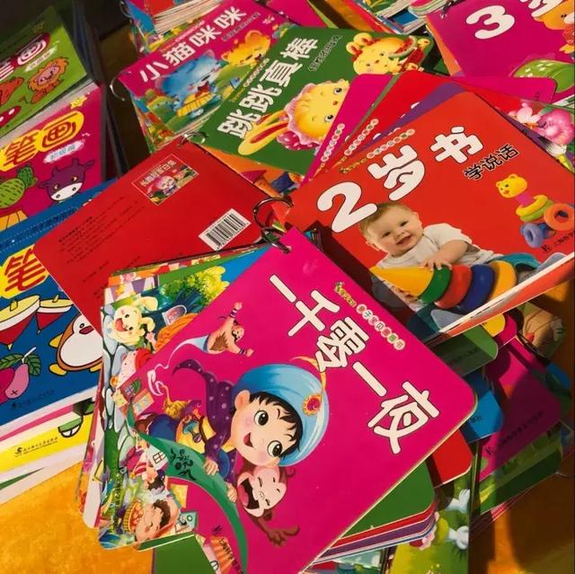 別錯(cuò)過孩子的閱讀關(guān)鍵期，看過的書，將在他們心里開出燦爛的花！