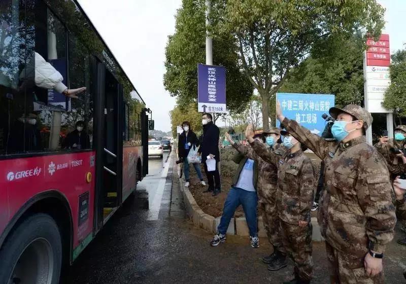 湖北多地實施戰(zhàn)時管制，這場仗打到什么階段了？